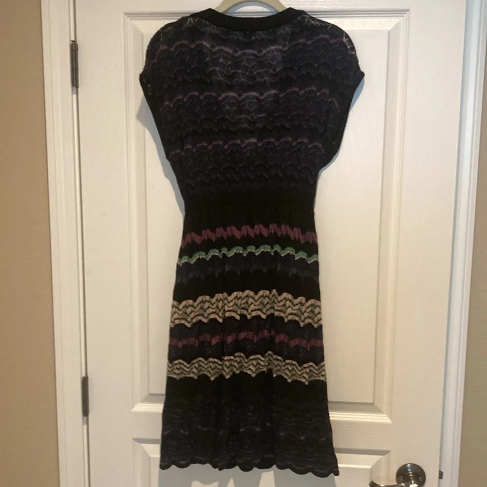 M MISSONI V-neck Classic Knit Mini Dress, size 42/US 6 - Picture 5 of 10
